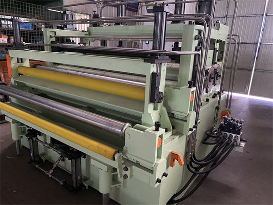 Metallo laminato a freddo della lamiera di acciaio del CR che fende linee 0.2-3 x bobina d'acciaio 1250 che fende linea