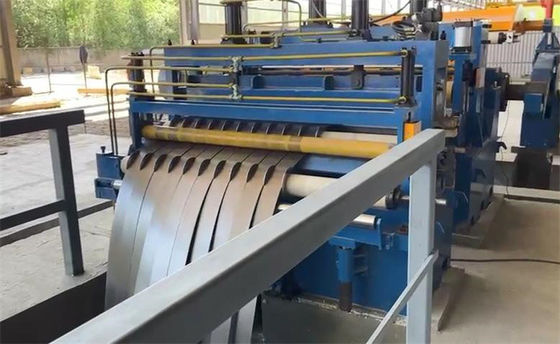 Su misura fendendo linea bobina ad alta velocità della lamiera sottile della macchina che fende le linee